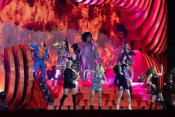 Lola Ortíz, representante de la firma teldense Tapicería Peñate, nueva Reina del Carnaval de la capital grancanaria/TA y Lpacarnaval.